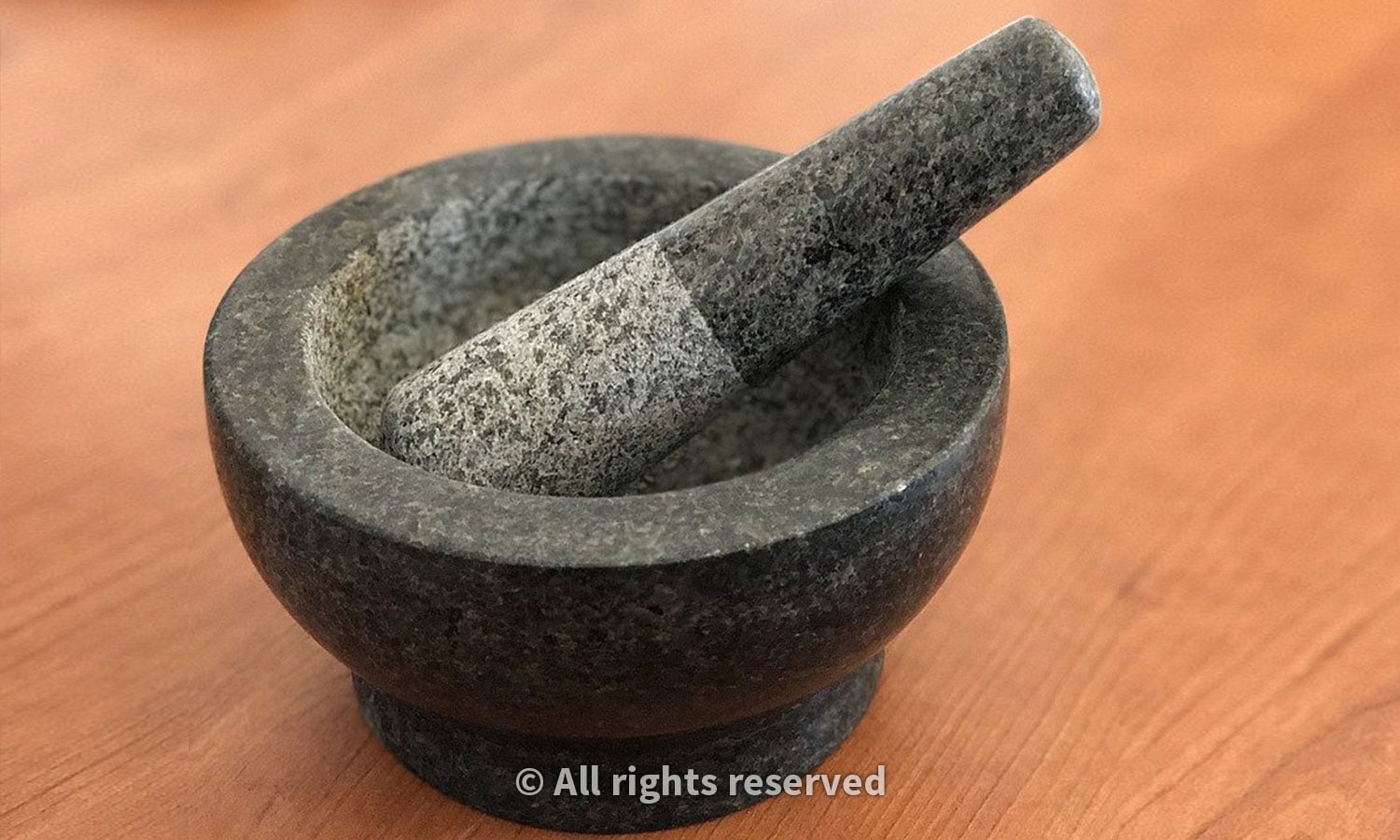 Utensílios tradicionais para cozinhar – Almofariz e pilão