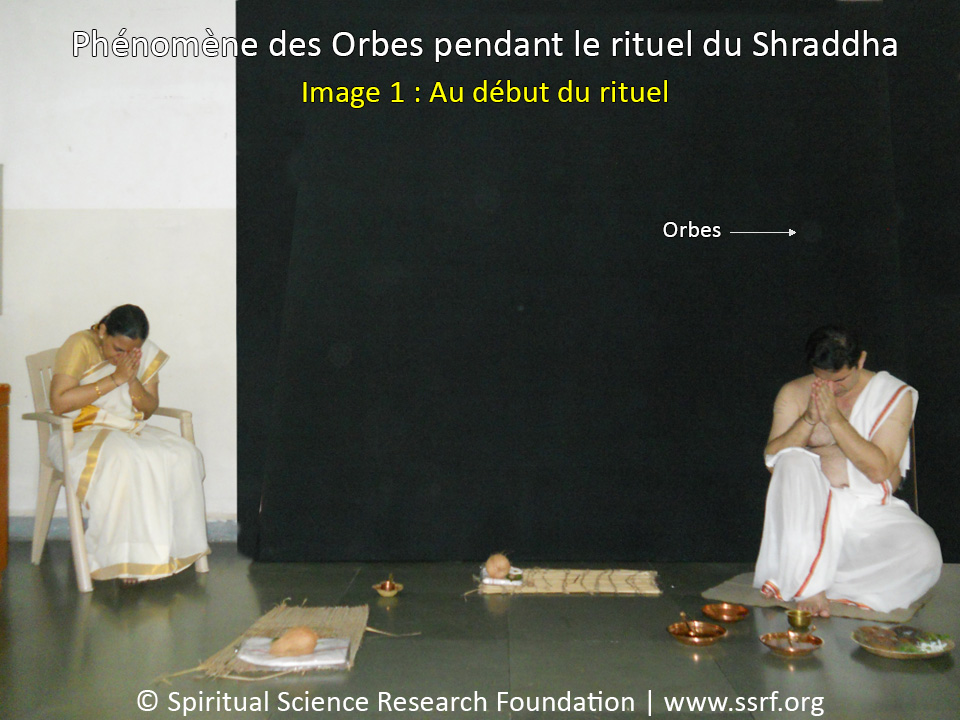 Image 1 : Au début du rituel