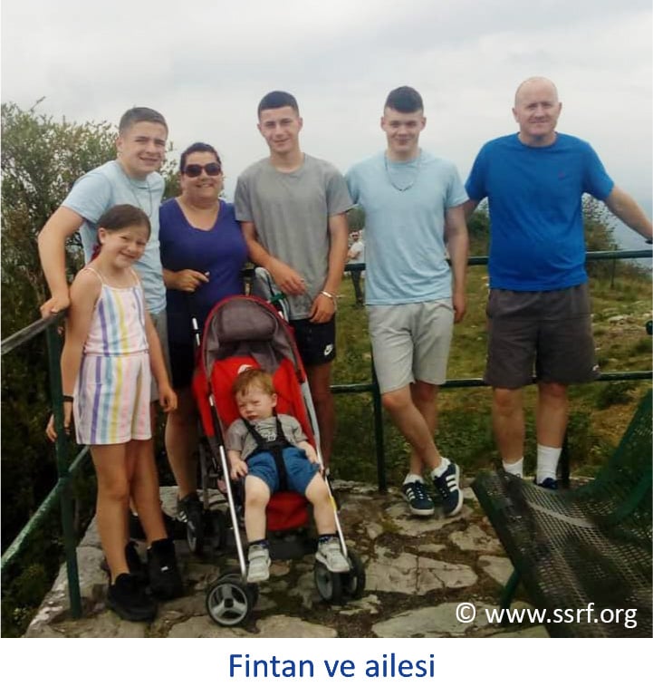 Fintan ve ailesi