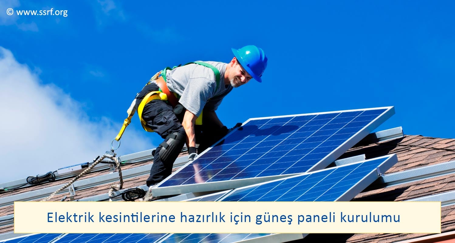 Elektrik kesintilerine hazırlık için güneş paneli kurulumu