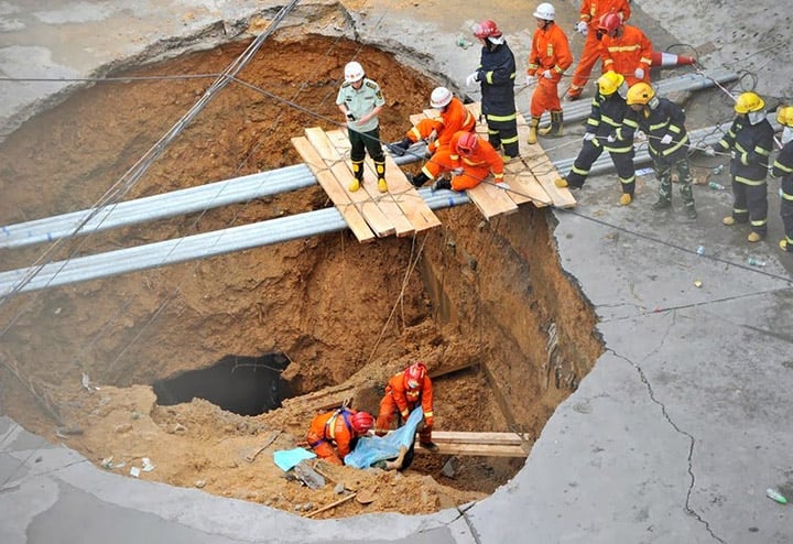 sinkhole 2